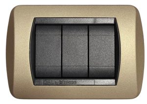 Placca CAL compatibile BTicino Living International champagne metallizzato con tre comandi scuri