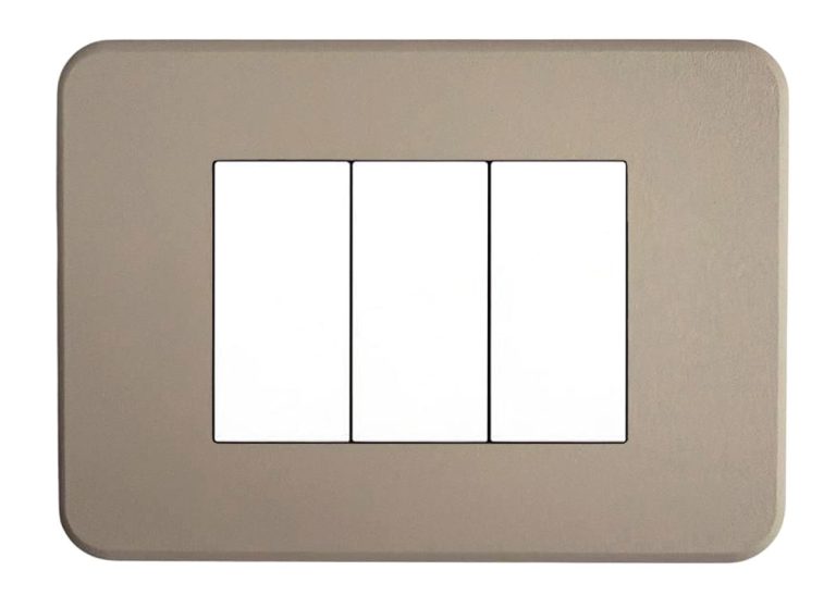 Placca CAL compatibile BTicino Matix GO tortora con comandi bianchi